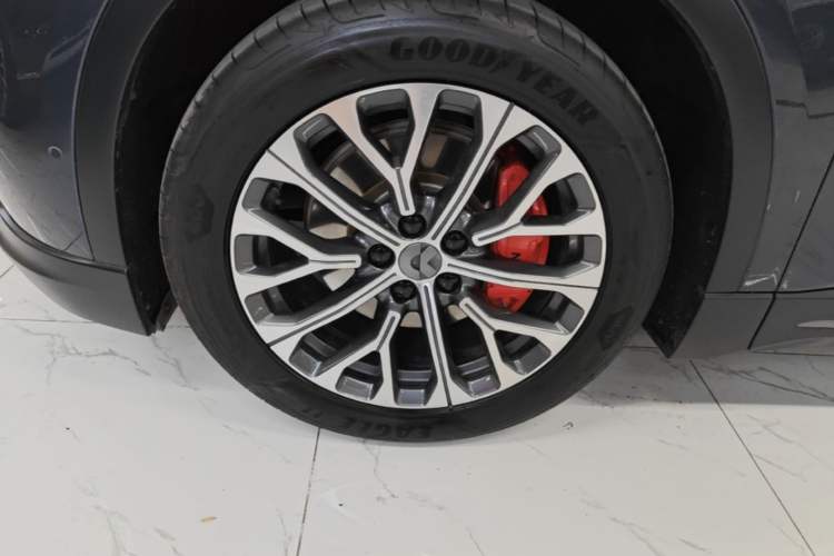 Used Nio ES6 2023 75 kWh Left Front Wheel Hub