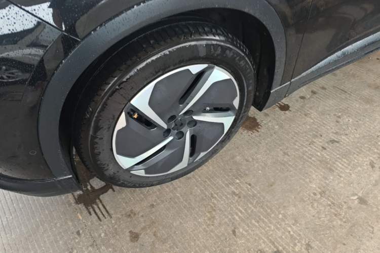 Used Nio ES6 2023 75 kWh Left Front Wheel Hub