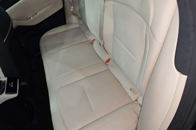 Used Nio ES6 2023 75 kWh Left Rear Seat