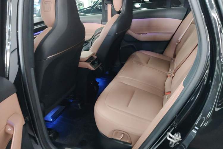 Used Nio ES6 2023 75 kWh Left Rear Seat
