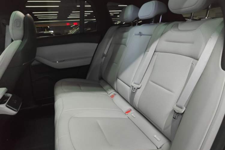 Used Nio ES6 2023 75 kWh Left Rear Seat