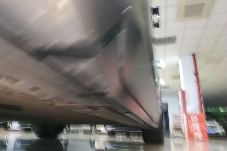 Used Nio ES6 2023 75 kWh Left Side Sill