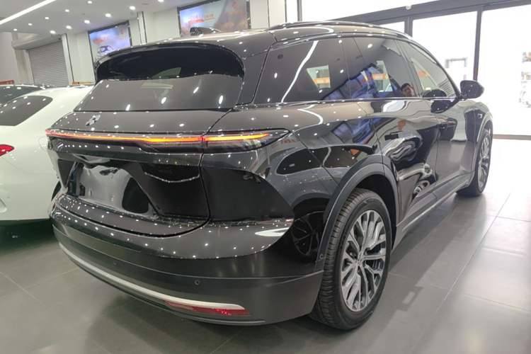 Used Nio ES6 2023 75 kWh Rear Right 45 Deg