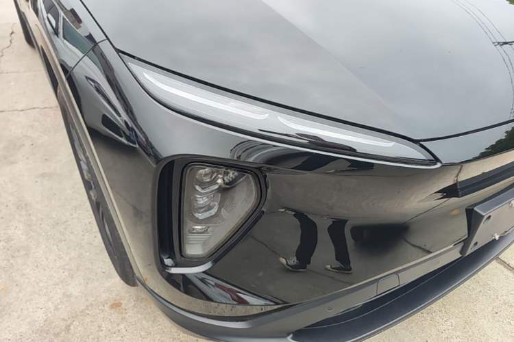 Used Nio ES6 2023 75 kWh Right Front Headlight