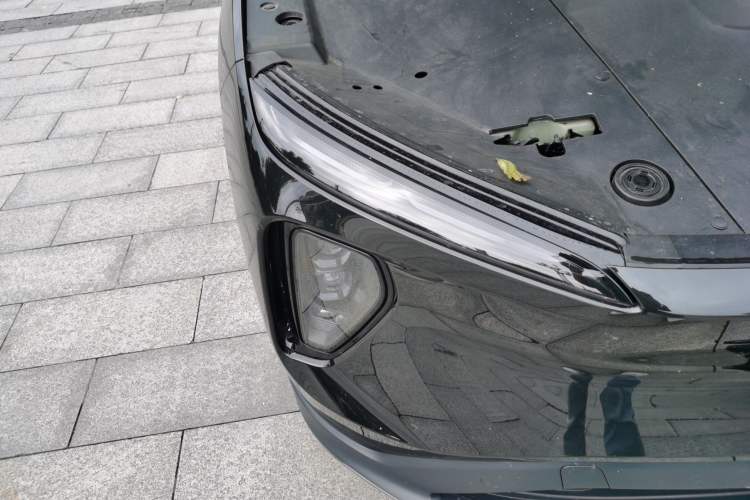 Used Nio ES6 2023 75 kWh Right Front Headlight