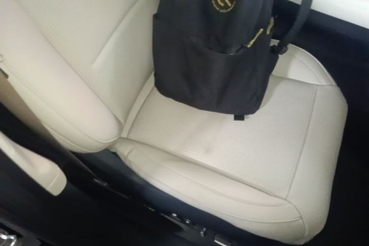 Used Nio ES6 2023 75 kWh Right Front Seat