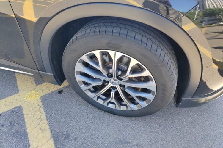 Used Nio ES6 2023 75 kWh Right Front Wheel Hub