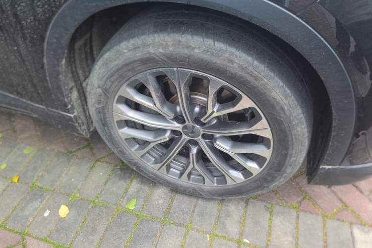 Used Nio ES6 2023 75 kWh Right Front Wheel Hub