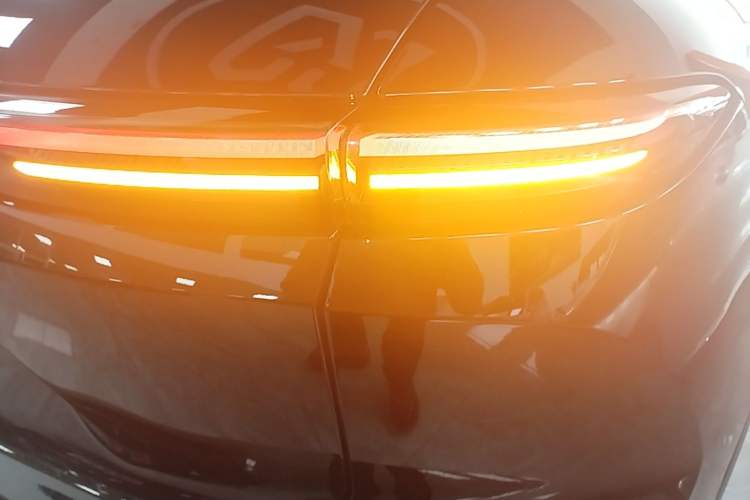 Used Nio ES6 2023 75 kWh Right Rear Taillight