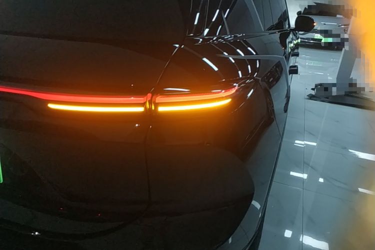 Used Nio ES6 2023 75 kWh Right Rear Taillight