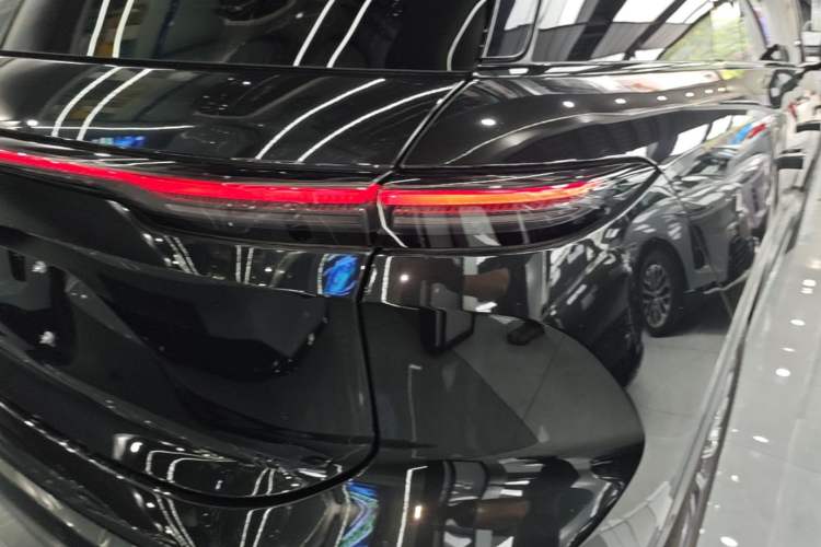 Used Nio ES6 2023 75 kWh Right Rear Taillight