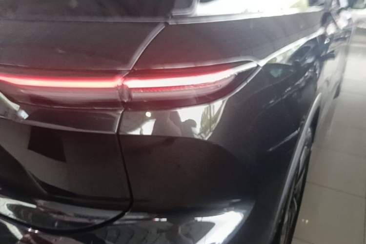 Used Nio ES6 2023 75 kWh Right Rear Taillight