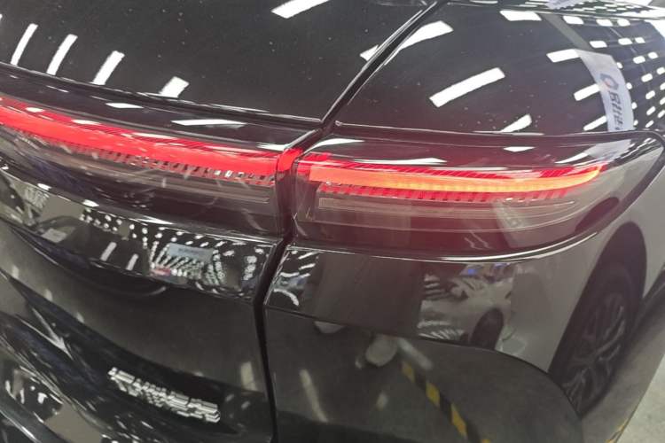 Used Nio ES6 2023 75 kWh Right Rear Taillight