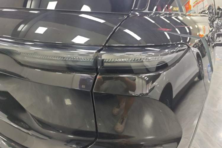 Used Nio ES6 2023 75 kWh Right Rear Taillight