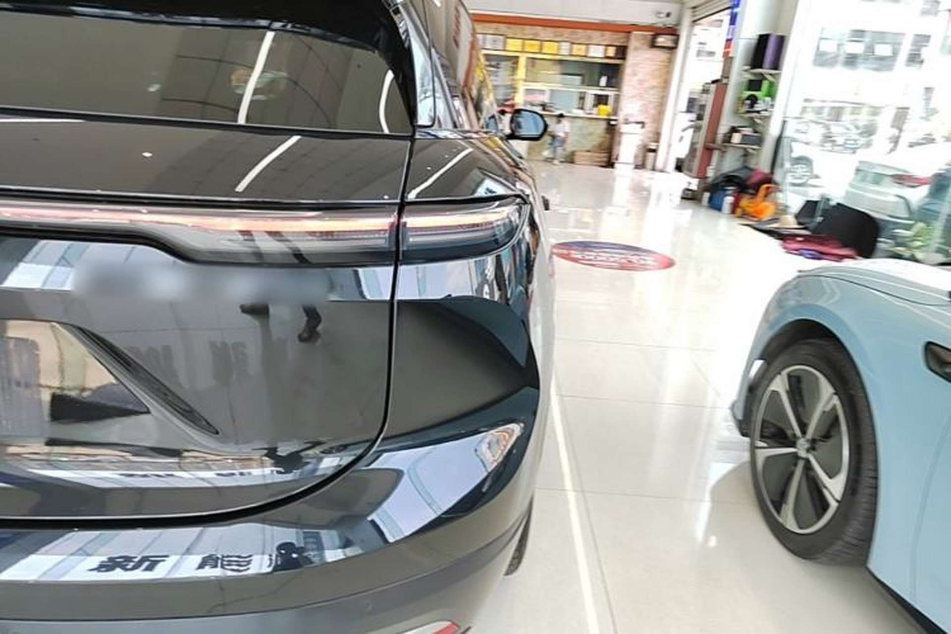 Used Nio ES6 2023 75 kWh Right Rear Taillight