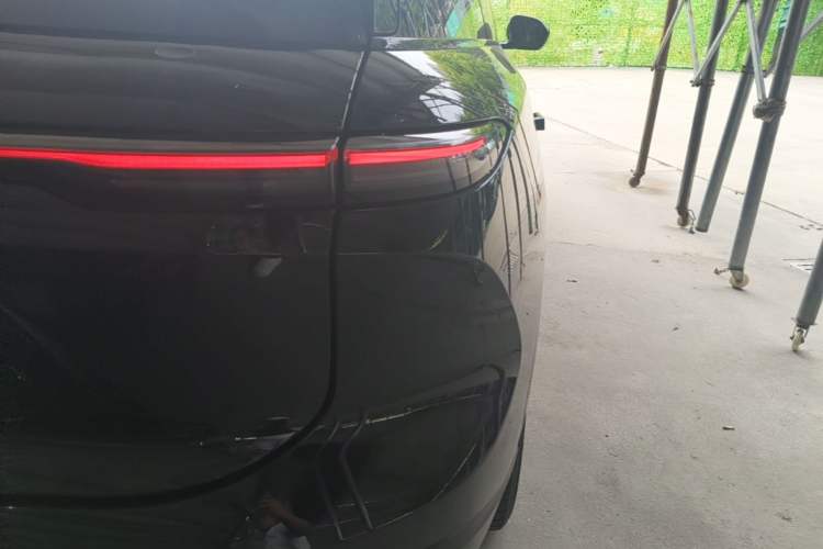 Used Nio ES6 2023 75 kWh Right Rear Taillight