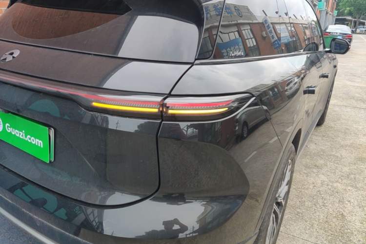 Used Nio ES6 2023 75 kWh Right Rear Taillight