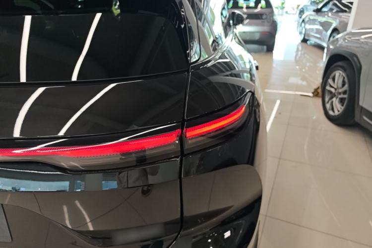 Used Nio ES6 2023 75 kWh Right Rear Taillight