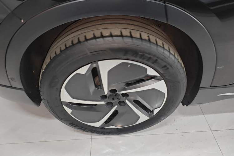Used Nio ES6 2023 75 kWh Right Rear Wheel Hub