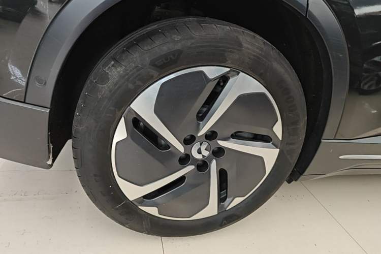 Used Nio ES6 2023 75 kWh Right Rear Wheel Hub