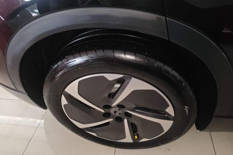 Used Nio ES6 2023 75 kWh Right Rear Wheel Hub