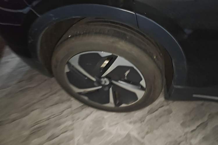Used Nio ES6 2023 75 kWh Right Rear Wheel Hub