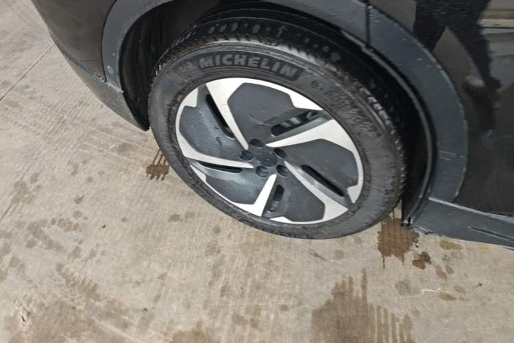 Used Nio ES6 2023 75 kWh Right Rear Wheel Hub