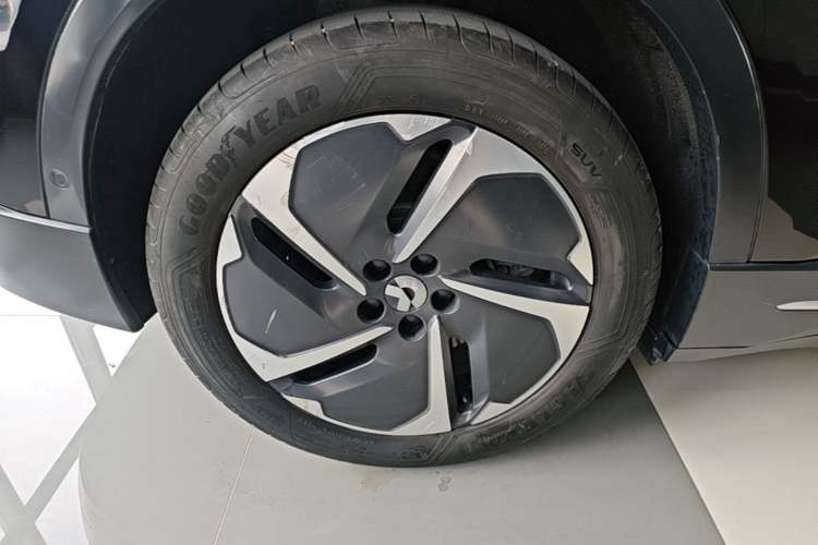 Used Nio ES6 2023 75 kWh Right Rear Wheel Hub