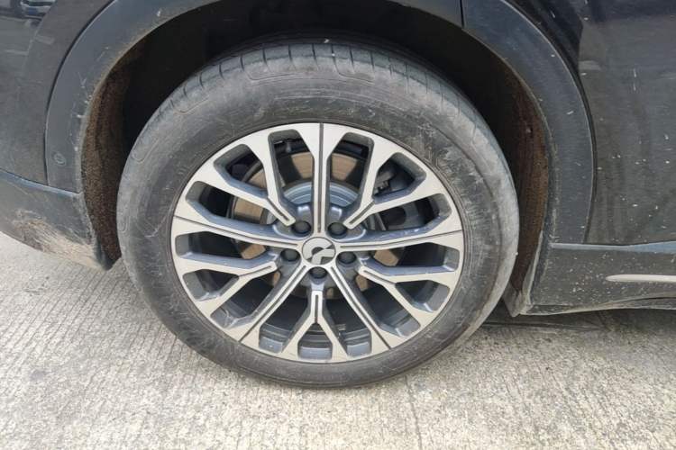 Used Nio ES6 2023 75 kWh Right Rear Wheel Hub