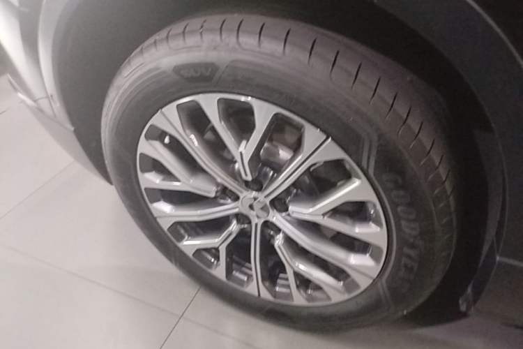 Used Nio ES6 2023 75 kWh Right Rear Wheel Hub