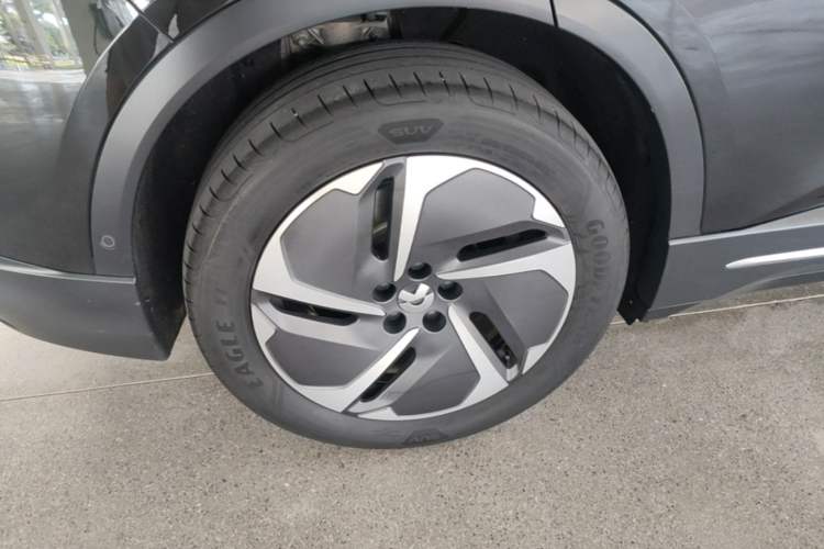 Used Nio ES6 2023 75 kWh Right Rear Wheel Hub