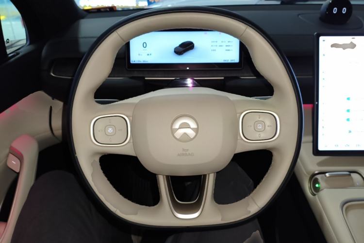 Used Nio ES6 2023 75 kWh Steering Wheel