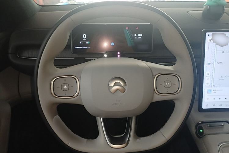 Used Nio ES6 2023 75 kWh Steering Wheel