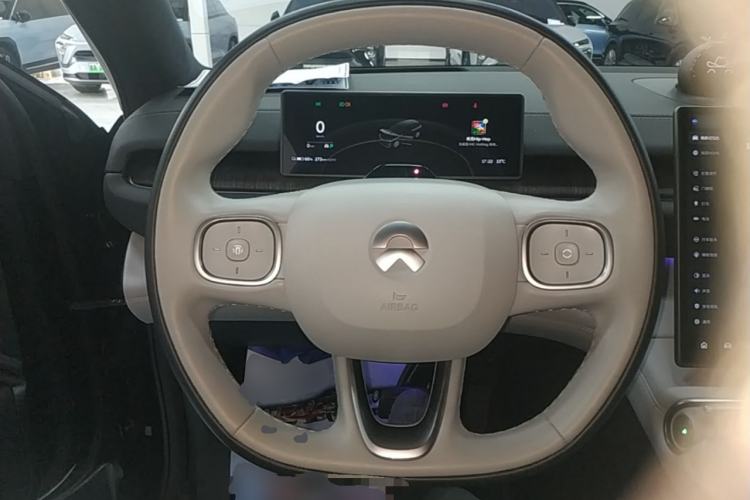 Used Nio ES6 2023 75 kWh Steering Wheel