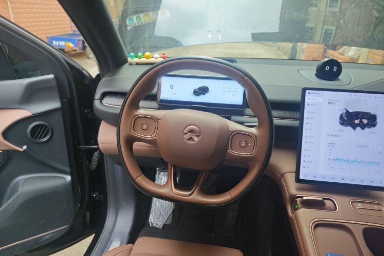 Used Nio ES6 2023 75 kWh Steering Wheel