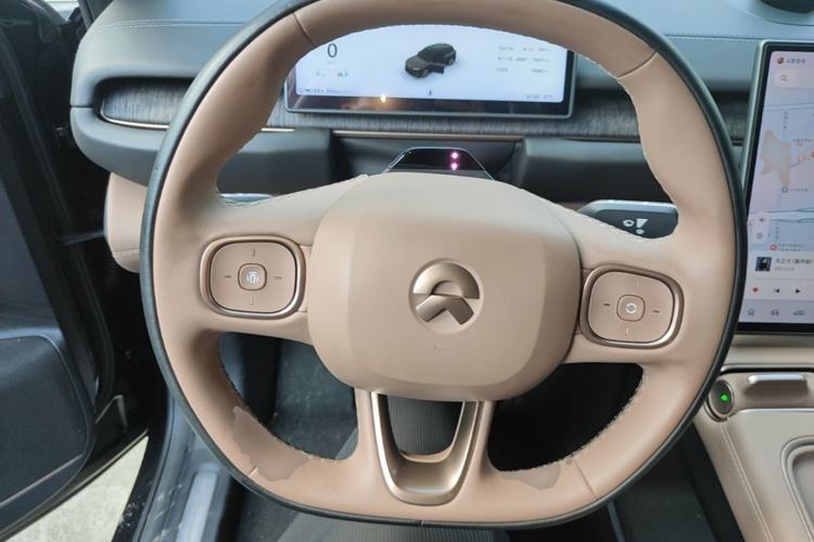 Used Nio ES6 2023 75 kWh Steering Wheel