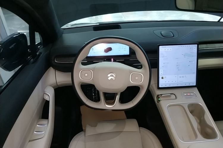 Used Nio ES6 2023 75 kWh Steering Wheel