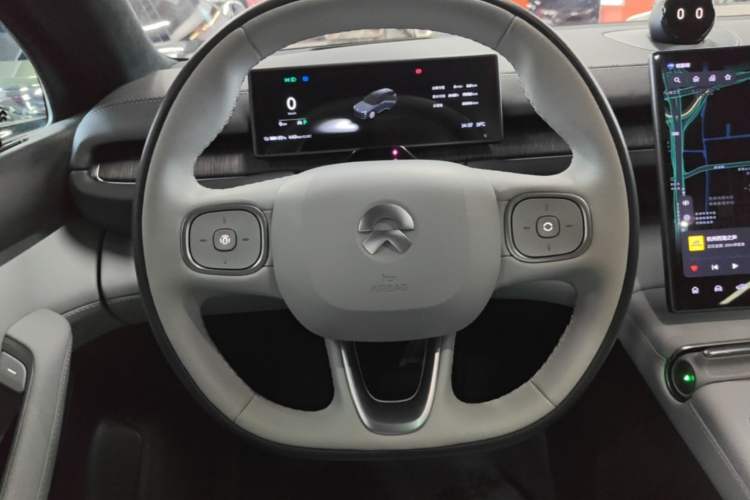 Used Nio ES6 2023 75 kWh Steering Wheel