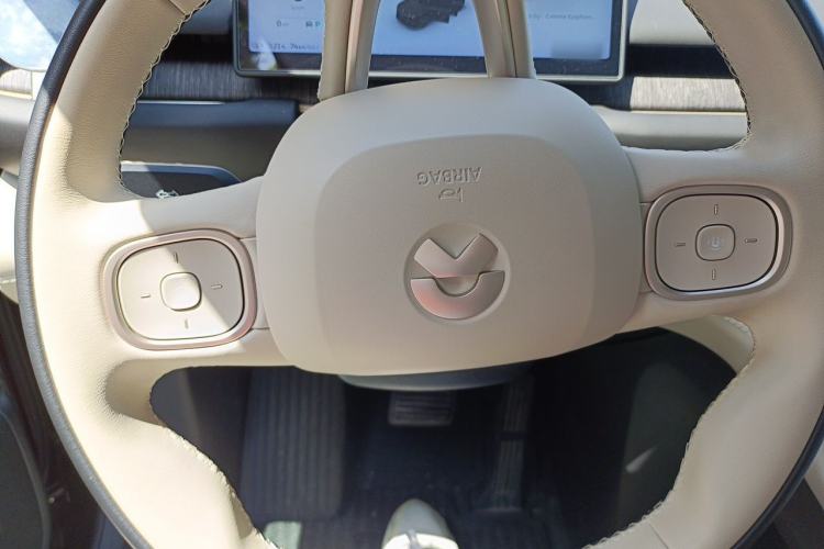 Used Nio ES6 2023 75 kWh Steering Wheel
