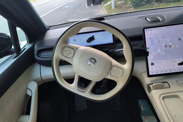 Used Nio ES6 2023 75 kWh Steering Wheel