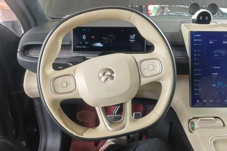 Used Nio ES6 2023 75 kWh Steering Wheel