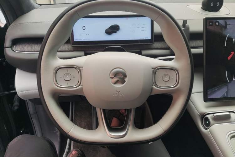 Used Nio ES6 2023 75 kWh Steering Wheel