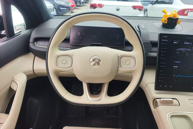 Used Nio ES6 2023 75 kWh Steering Wheel