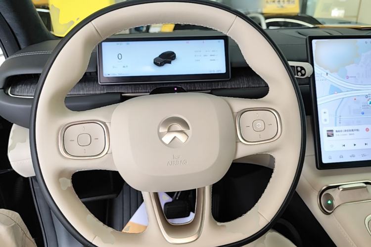 Used Nio ES6 2023 75 kWh Steering Wheel
