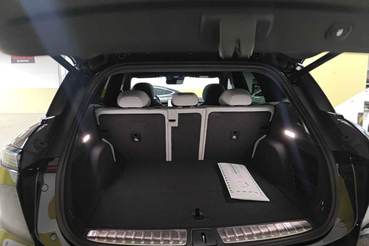 Used Nio ES6 2023 75 kWh Trunk