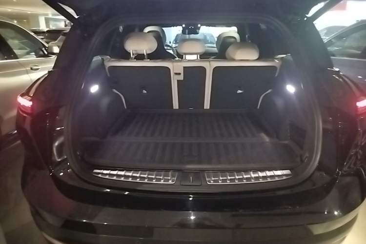 Used Nio ES6 2023 75 kWh Trunk