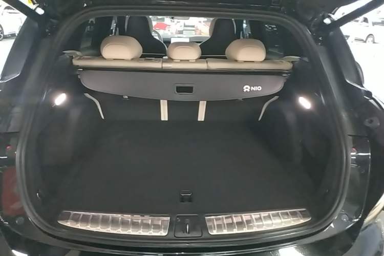 Used Nio ES6 2023 75 kWh Trunk