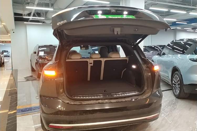 Used Nio ES6 2023 100kWh Trunk