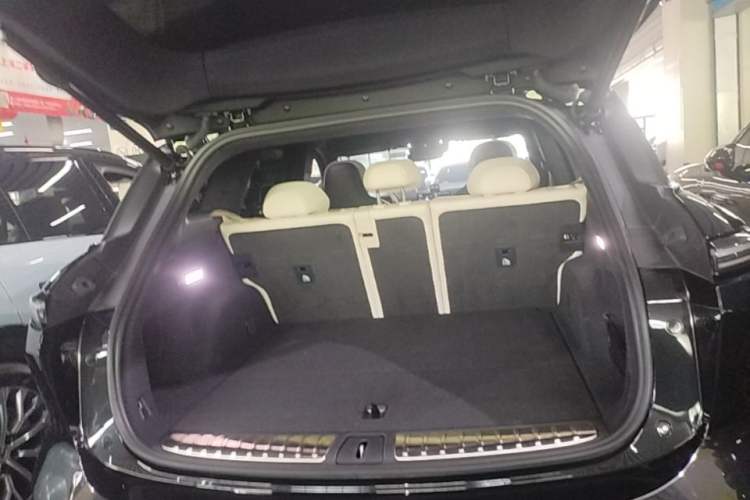 Used Nio ES6 2023 75 kWh Trunk