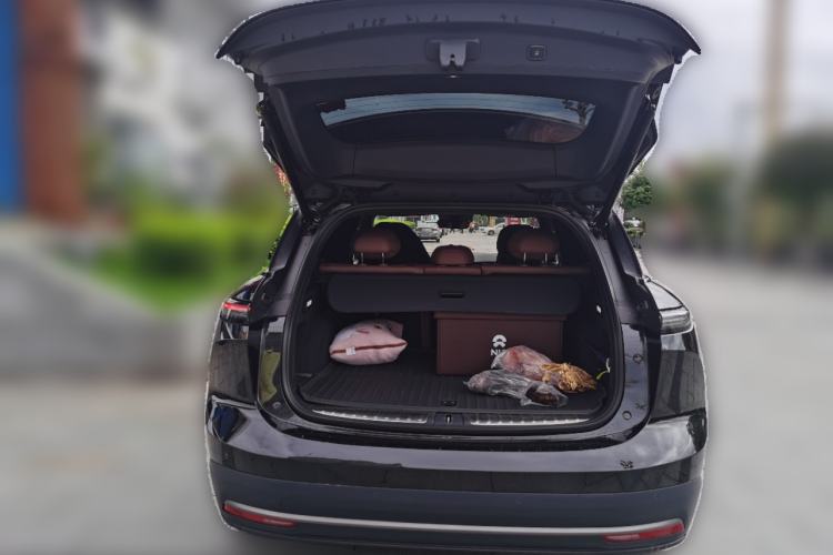 Used Nio ES6 2023 75 kWh Trunk